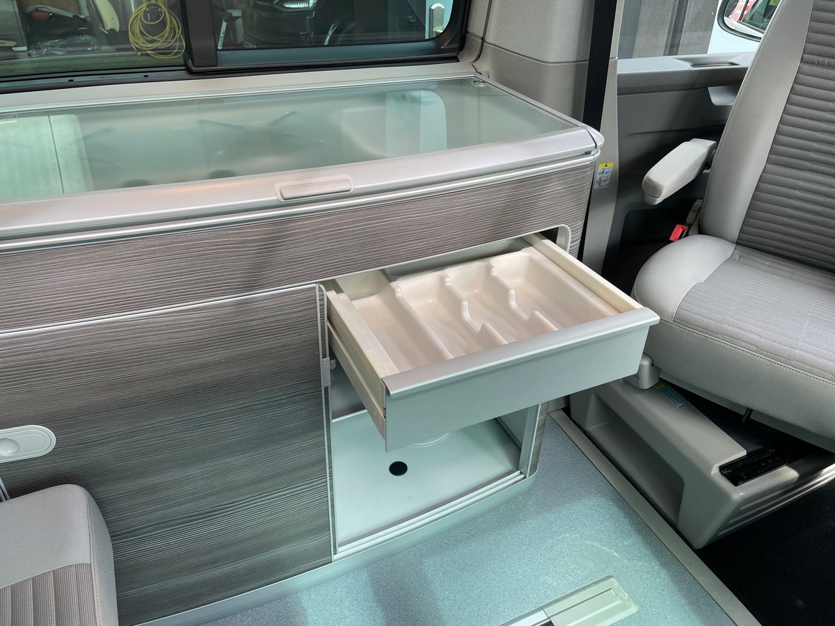 Highline T6.1 "California Ocean" Conversion - Automatic with Air con