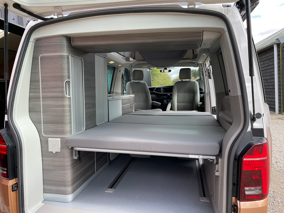 Highline T6.1 "California Ocean" Conversion - Automatic with Air con