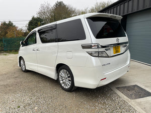 Toyota Vellfire 2.4 Business Edition