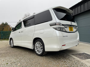 Toyota Vellfire 2.4 Business Edition