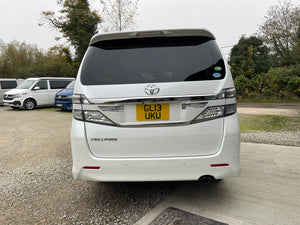 Toyota Vellfire 2.4 Business Edition