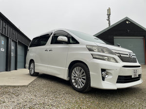 Toyota Vellfire 2.4 Business Edition