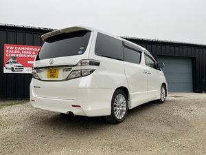 Toyota Vellfire 2.4 Business Edition