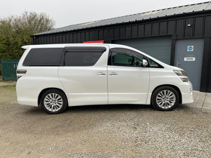 Toyota Vellfire 2.4 Business Edition