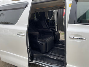 Toyota Vellfire 2.4 Business Edition