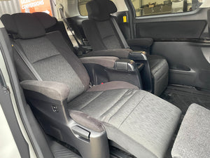 Toyota Vellfire 2.4 Business Edition