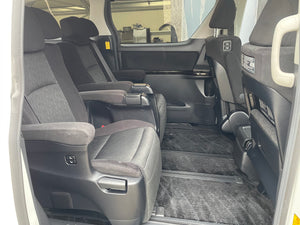 Toyota Vellfire 2.4 Business Edition