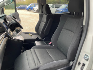 Toyota Vellfire 2.4 Business Edition