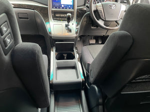 Toyota Vellfire 2.4 Business Edition