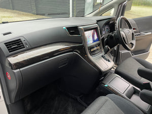 Toyota Vellfire 2.4 Business Edition