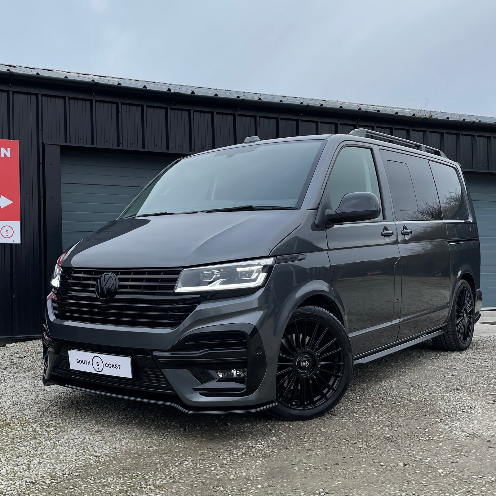 Highline T6.1 SWB T32 Kombi with full LVR kit and leather interior