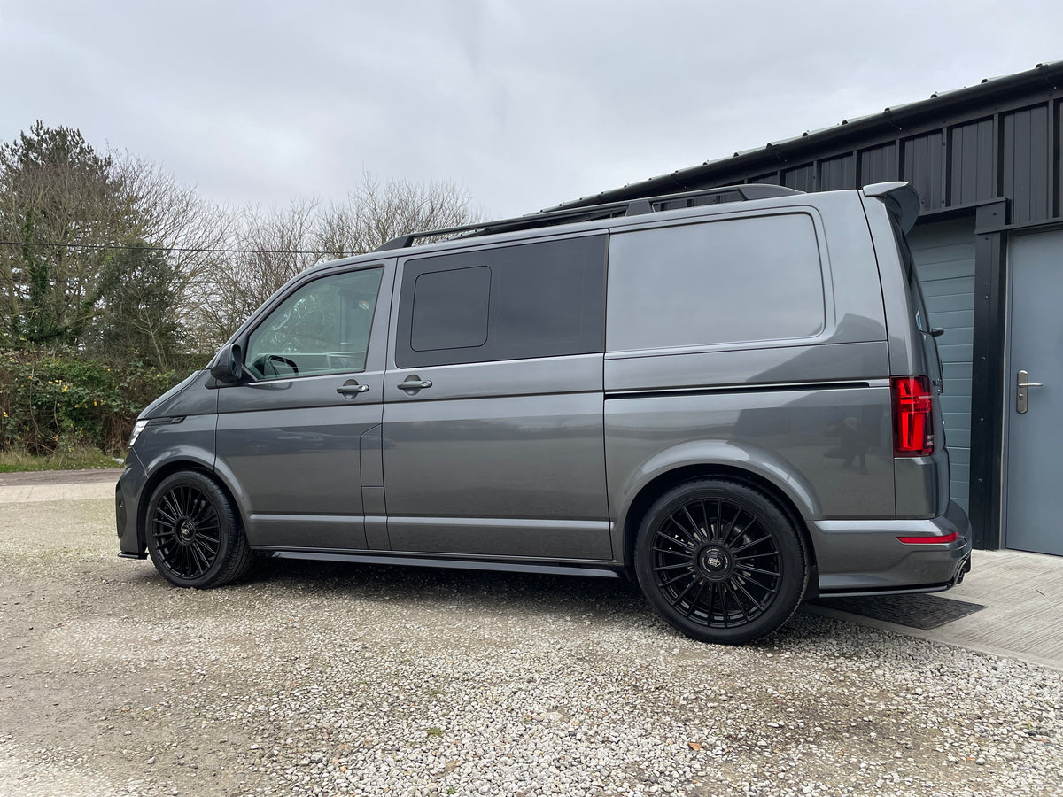 Highline T6.1 SWB T32 Kombi with full LVR kit and leather interior