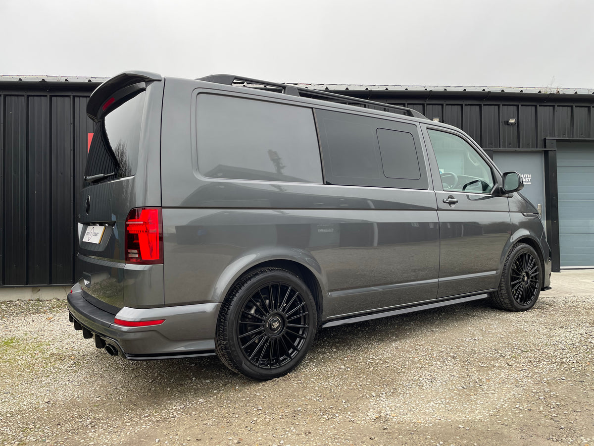 Highline T6.1 SWB T32 Kombi with full LVR kit and leather interior