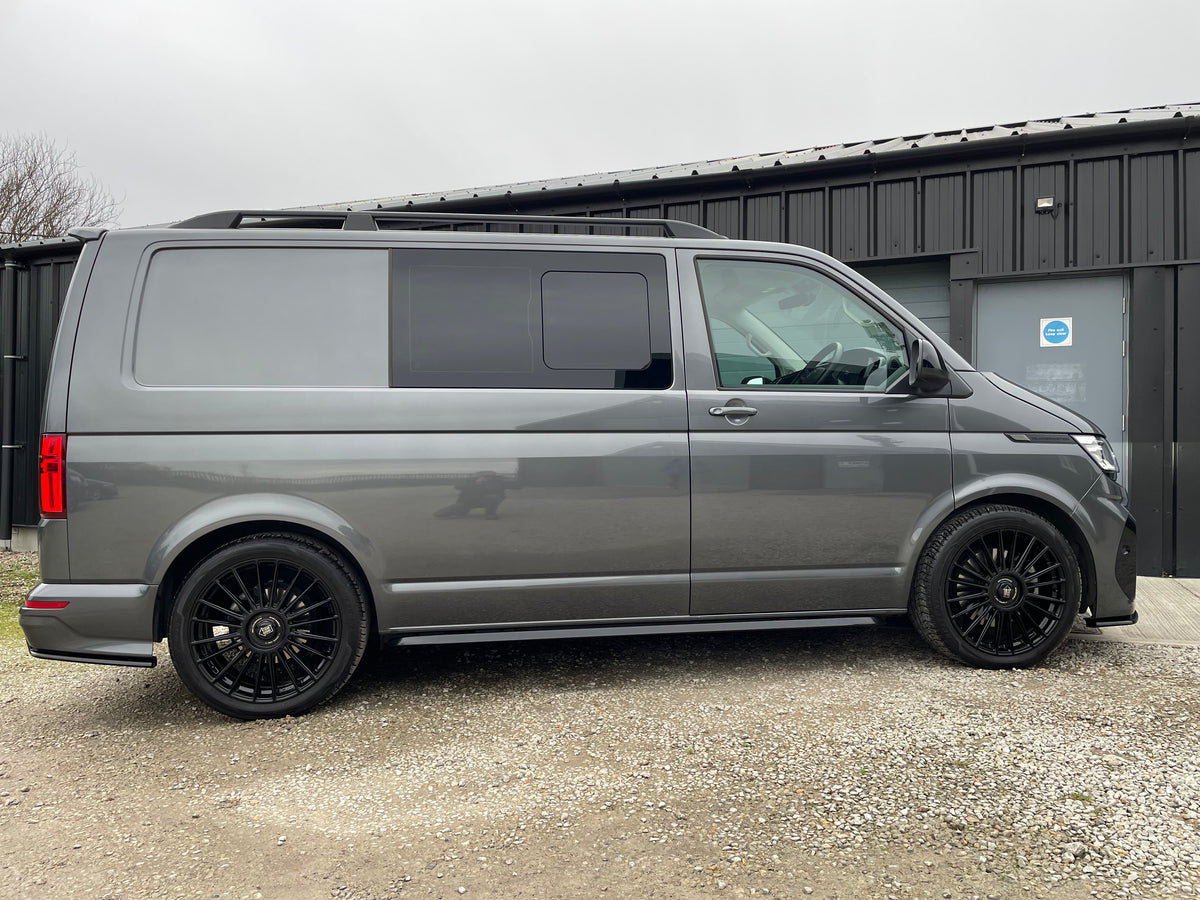 Highline T6.1 SWB T32 Kombi with full LVR kit and leather interior