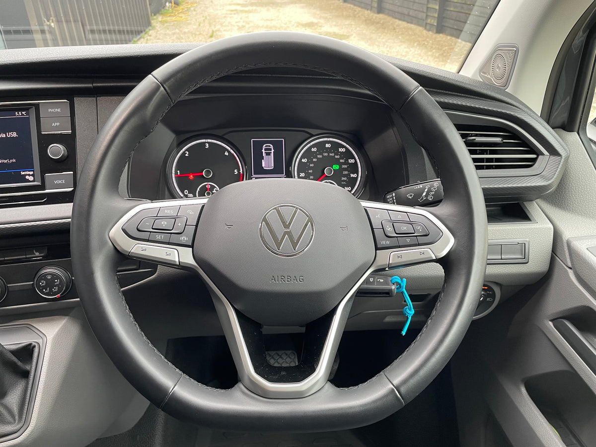 Highline T6.1 SWB T32 Kombi with full LVR kit and leather interior