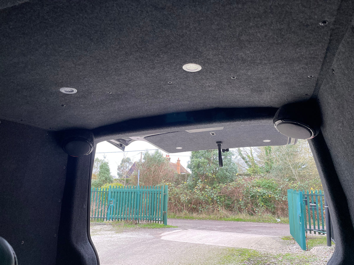 Highline T6.1 SWB T32 Kombi with full LVR kit and leather interior