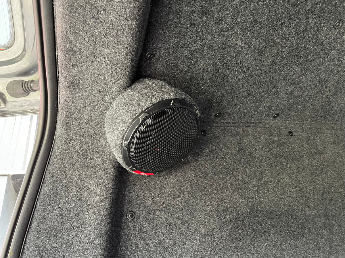 Highline T6.1 SWB T32 Kombi with full LVR kit and leather interior