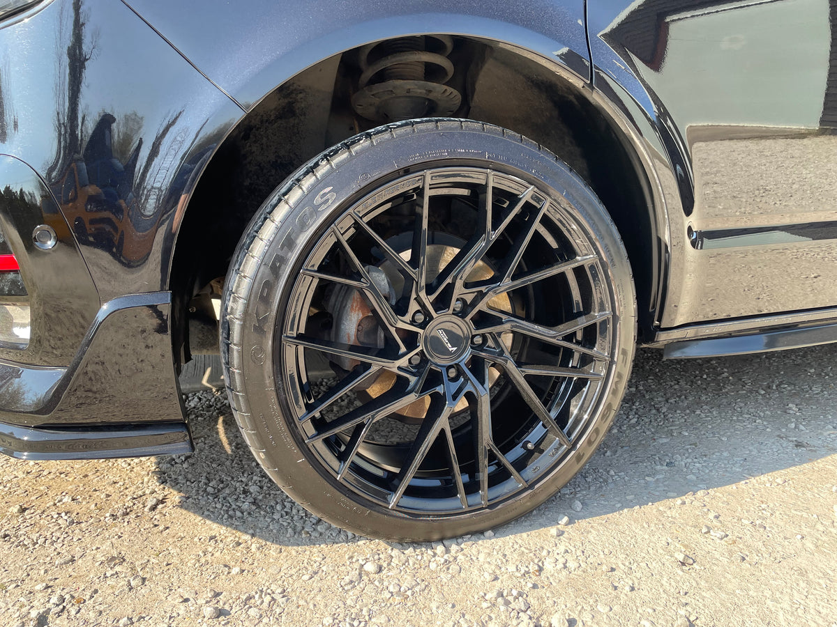 T6.1 Highline Campervan 2020 (70 plate) - Black