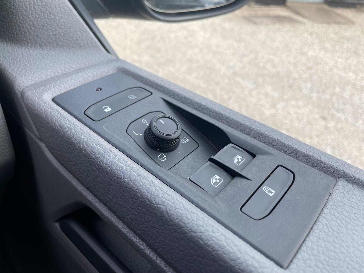 T6.1 Highline Campervan 2022 (72 plate) - Indium Grey with very low mileage