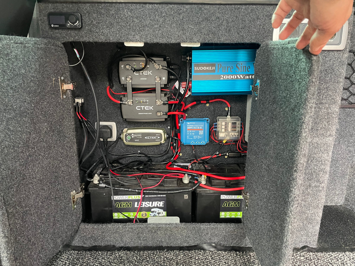 T6 T32 LWB camper/day van with RIB bed (2018 68 plate)