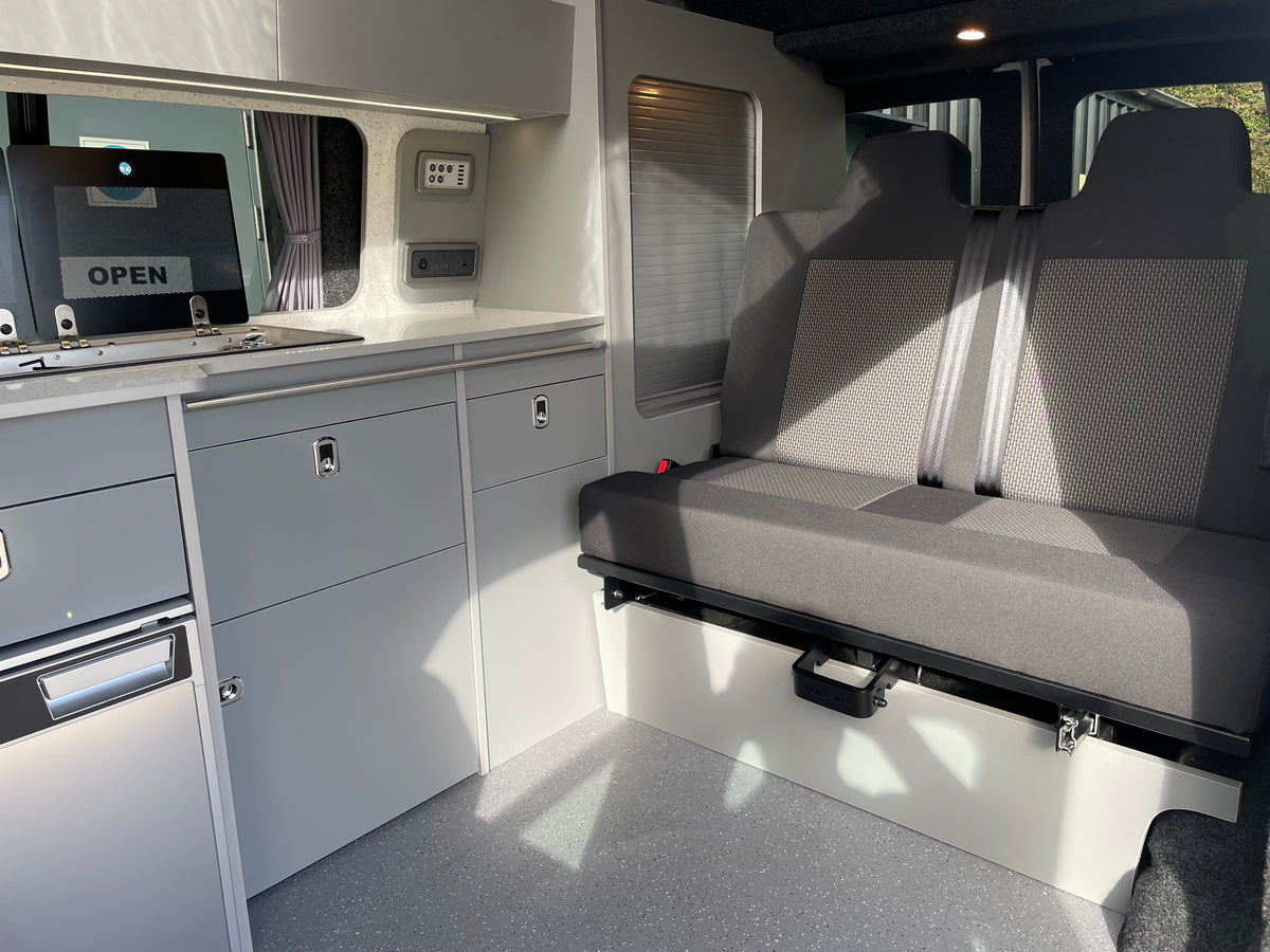 T5.1 Campervan 2012 with air con (brand new conversion)