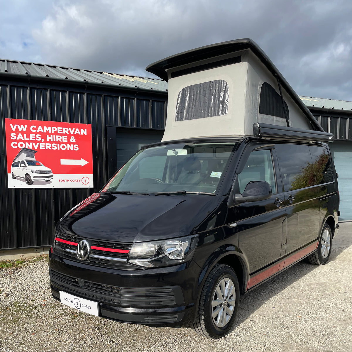 T6 SWB Trendline Campervan 2018 with air con - Black