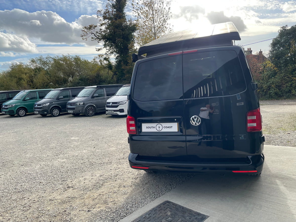 T6 SWB Trendline Campervan 2018 with air con - Black