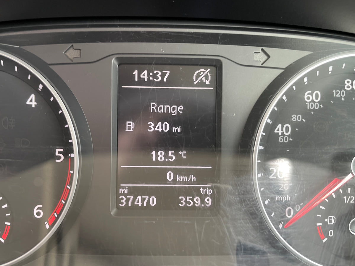 T6 SWB Trendline Campervan 2018 with air con - Black