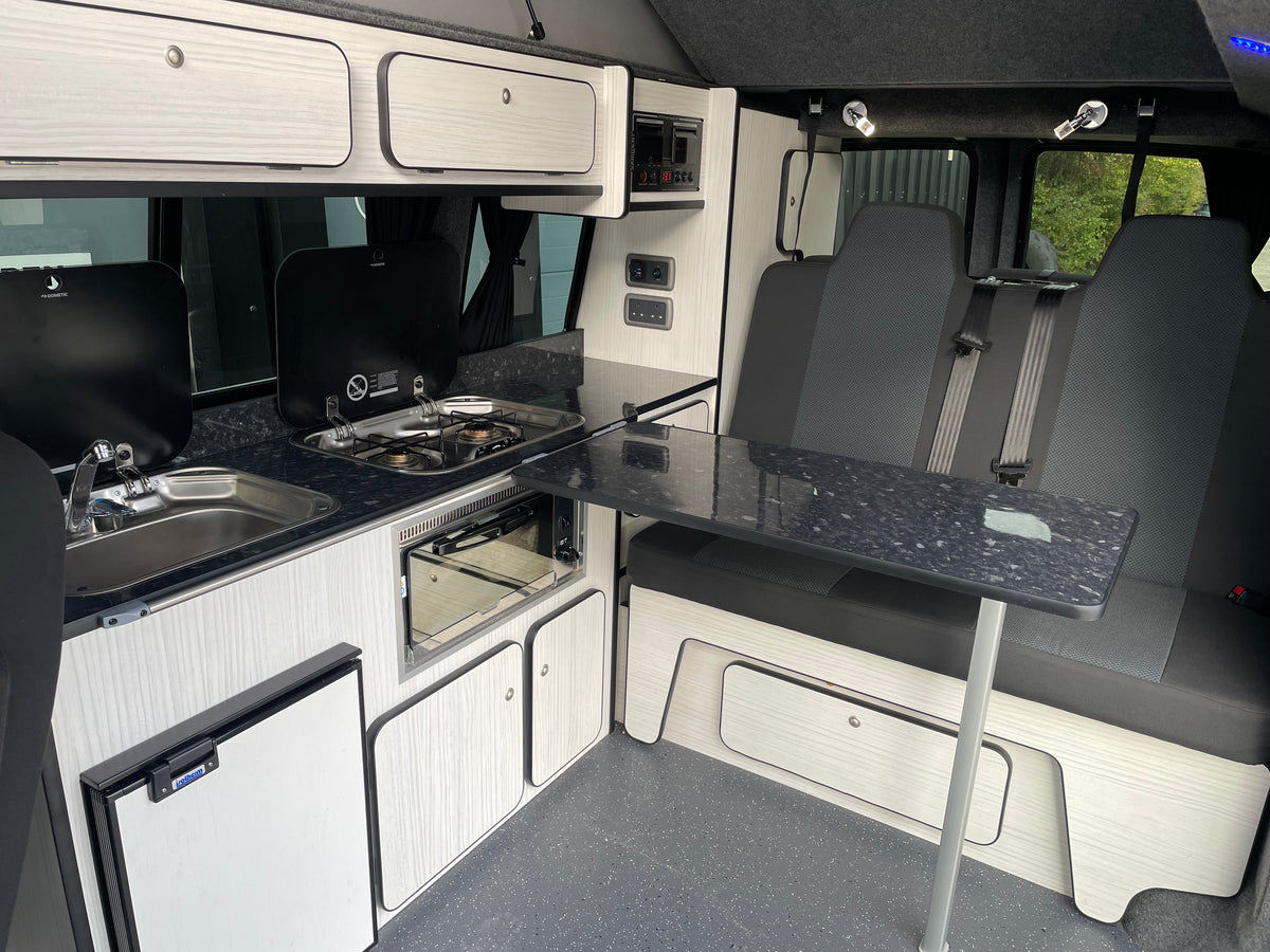 T6 SWB Trendline Campervan 2018 with air con - Black