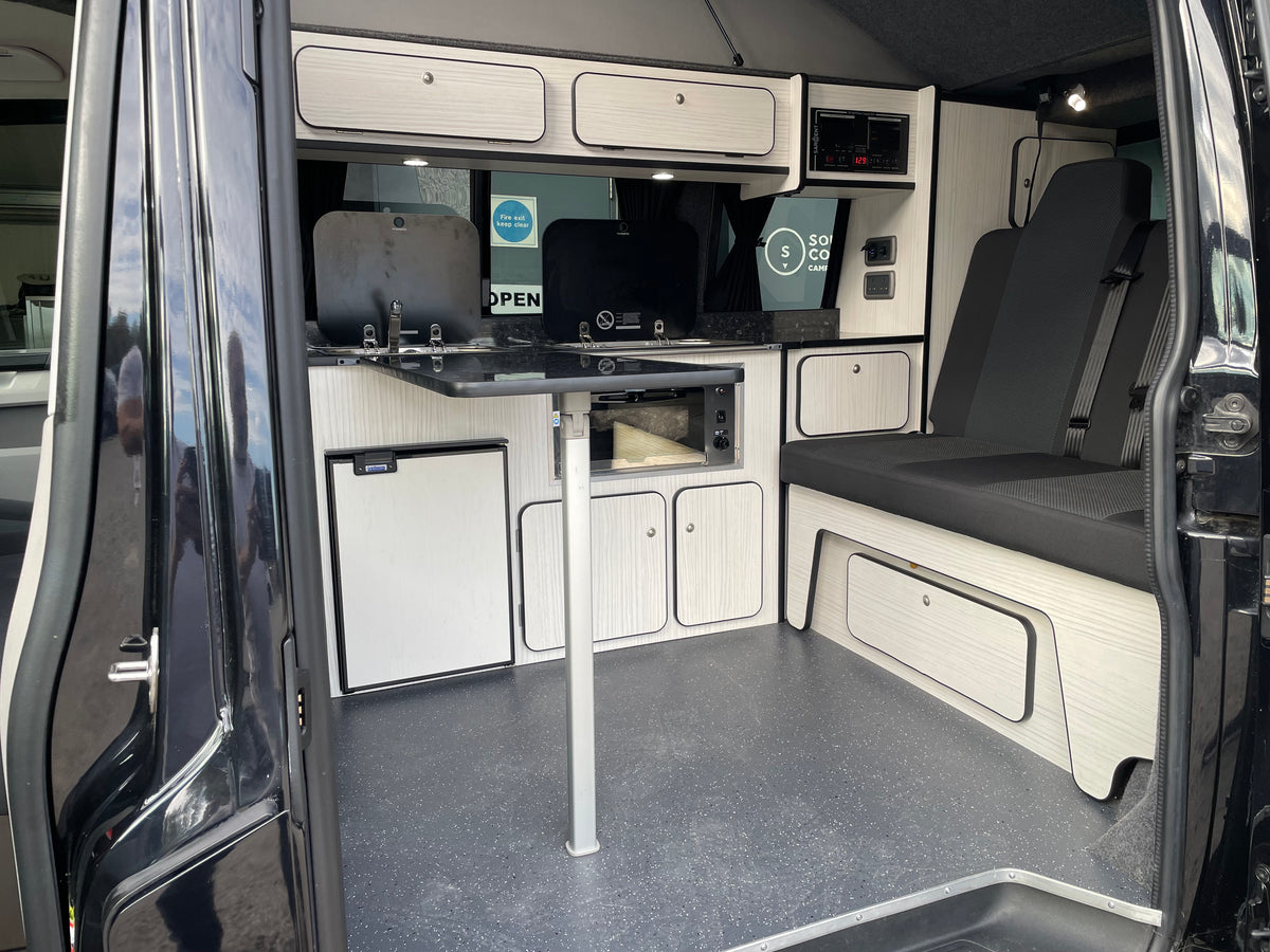 T6 SWB Trendline Campervan 2018 with air con - Black
