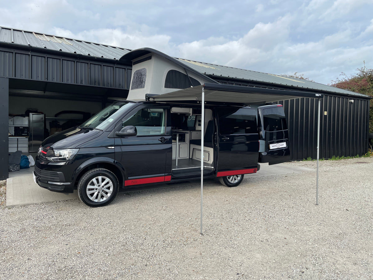 T6 SWB Trendline Campervan 2018 with air con - Black