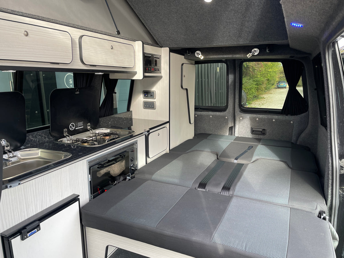 T6 SWB Trendline Campervan 2018 with air con - Black