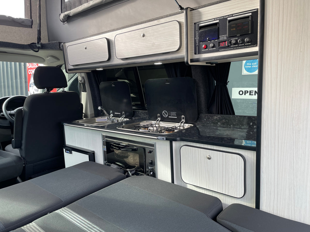 T6 SWB Trendline Campervan 2018 with air con - Black