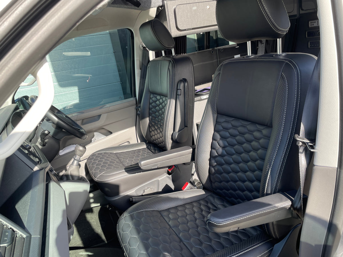 T6.1 Highline Campervan 2023 (23 plate) - Indium Grey with very low mileage RIB bed