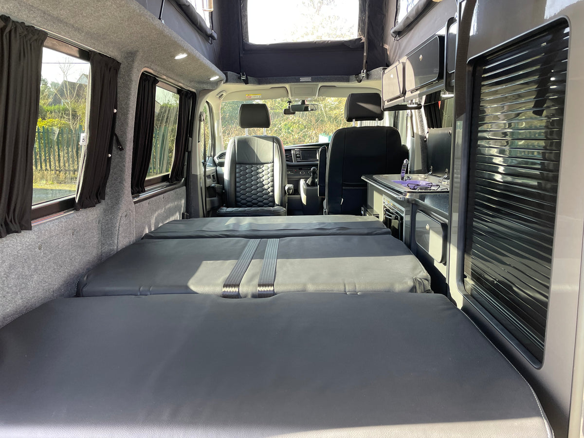 T6.1 Highline Campervan 2023 (23 plate) - Indium Grey with very low mileage RIB bed