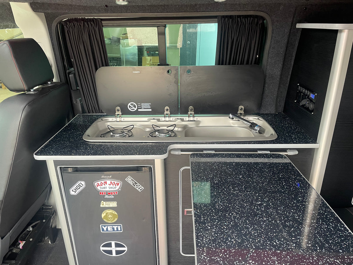 T6 Highline Campervan 2019 with Tailgate in Black - Automatic - low mileage