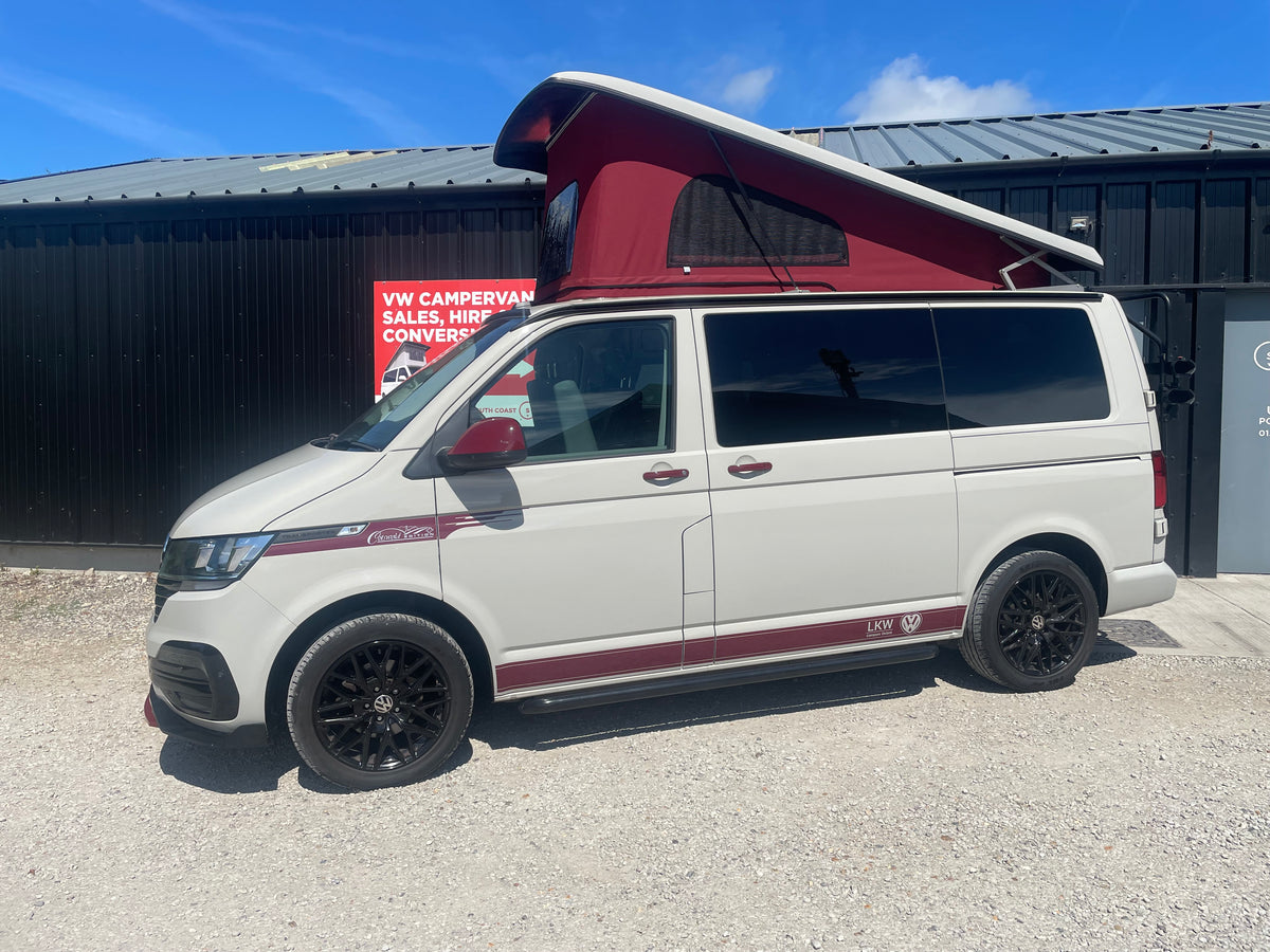 T6.1 Cotswold Edition + with air con in Ascot Grey