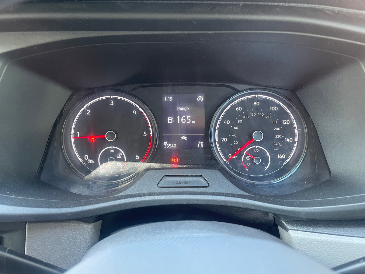 T6.1 Cotswold Edition + with air con in Ascot Grey