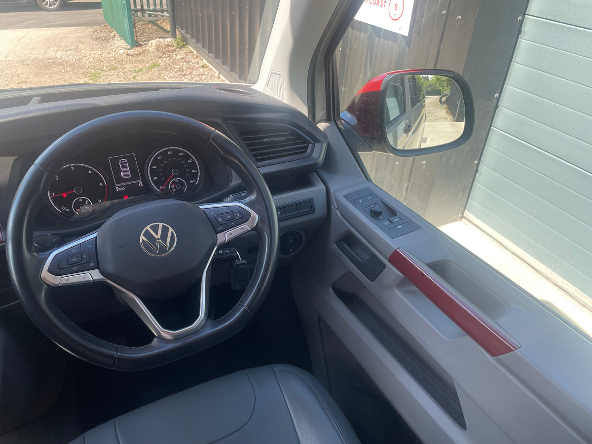 T6.1 Cotswold Edition + with air con in Ascot Grey