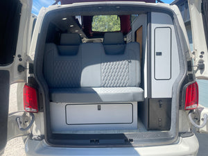 T6.1 Cotswold Edition + with air con in Ascot Grey