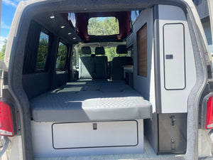 T6.1 Cotswold Edition + with air con in Ascot Grey