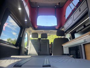 T6.1 Cotswold Edition + with air con in Ascot Grey