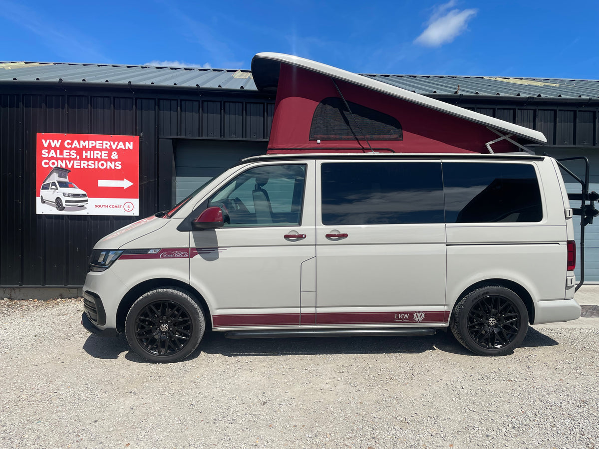 T6.1 Cotswold Edition + with air con in Ascot Grey