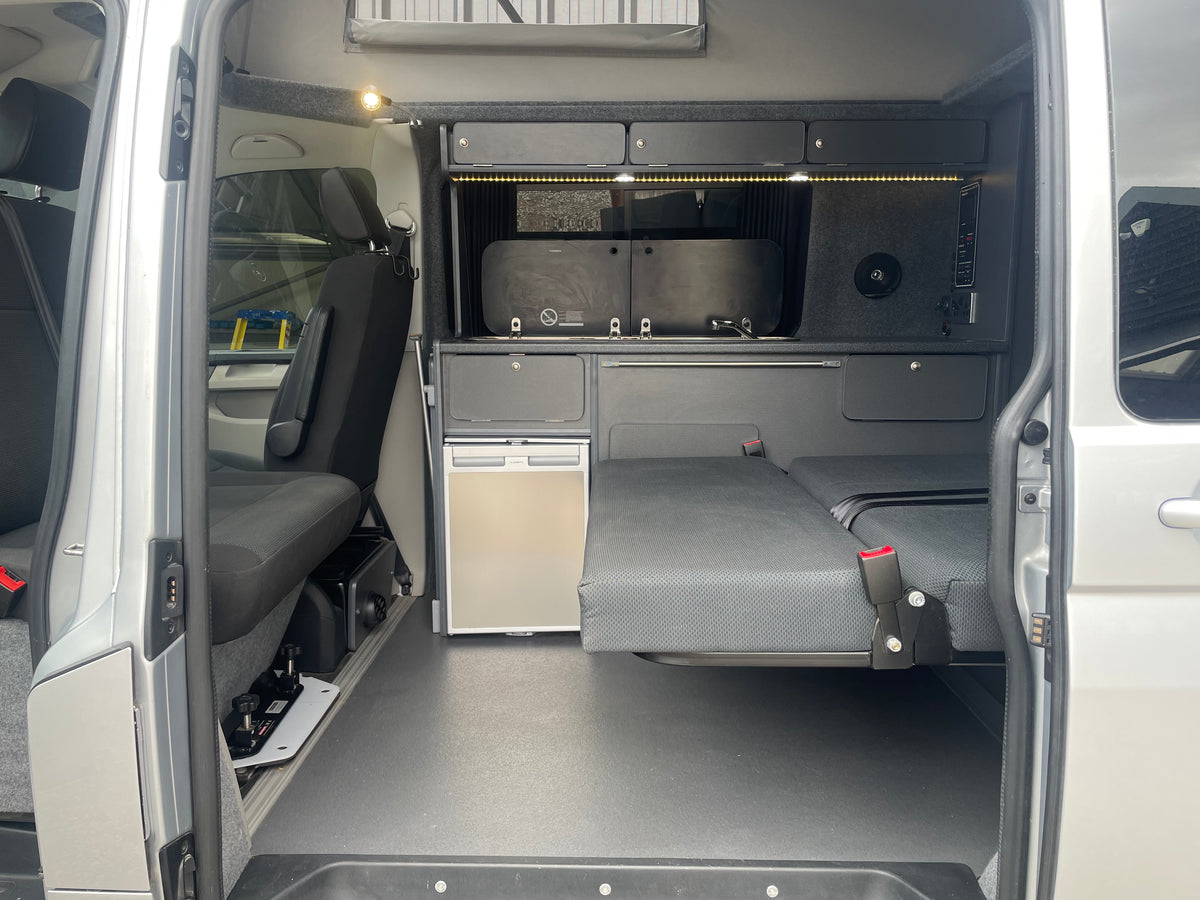 T6 Trendline Campervan with air con (18 plate) - Silver