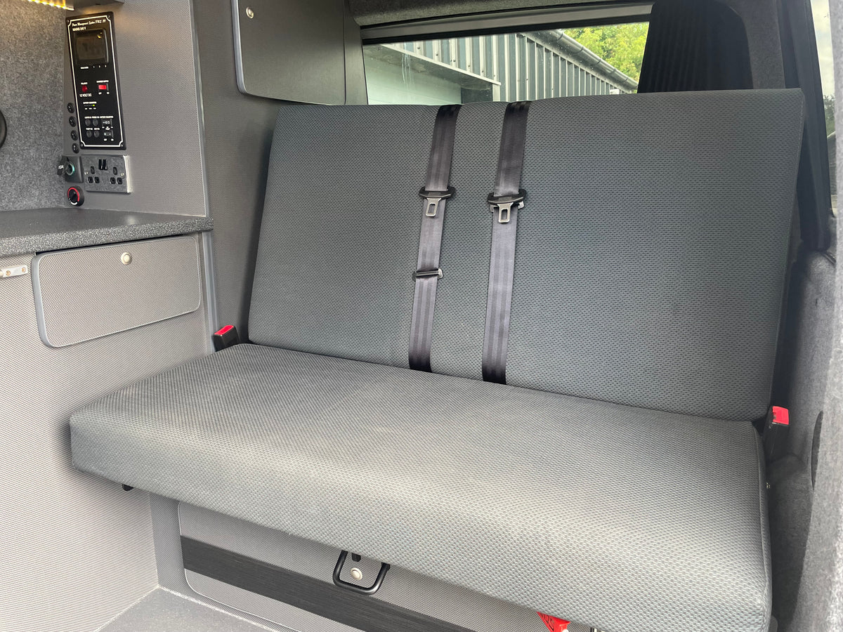 T6 Trendline Campervan with air con (18 plate) - Silver