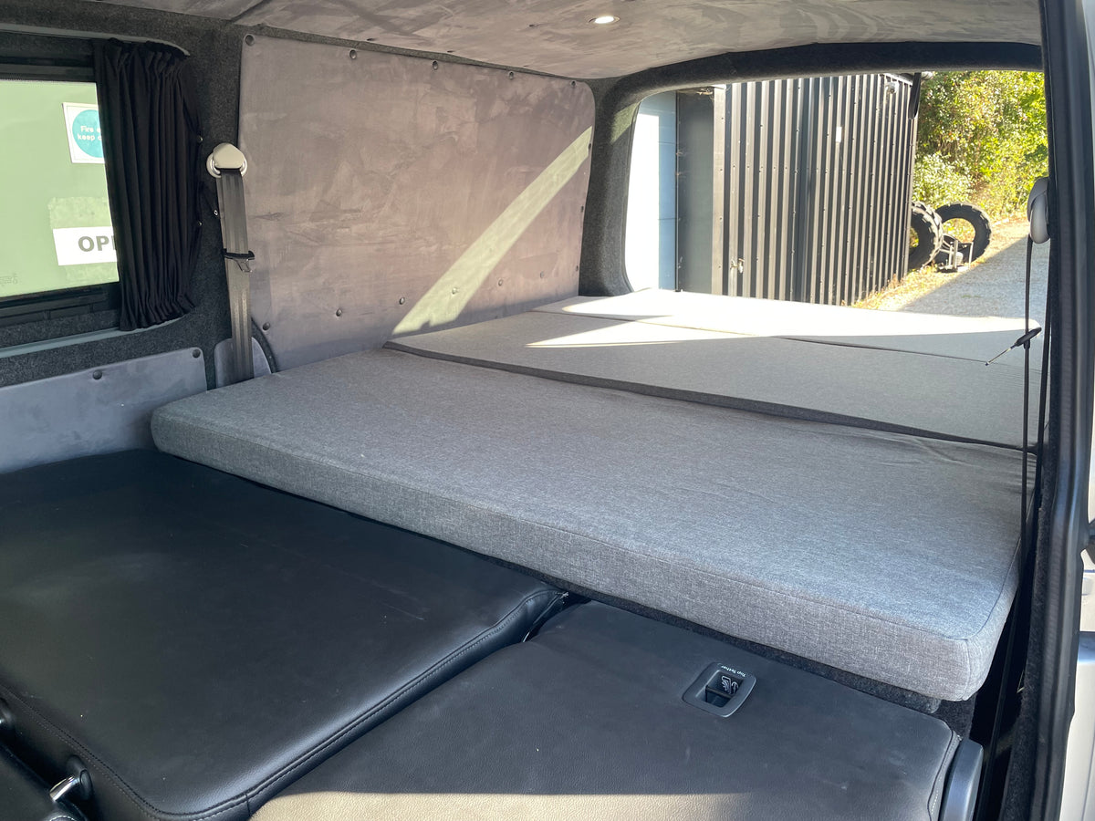 Highline T6.1 Kombi/Day van LWB - Silver 70plate