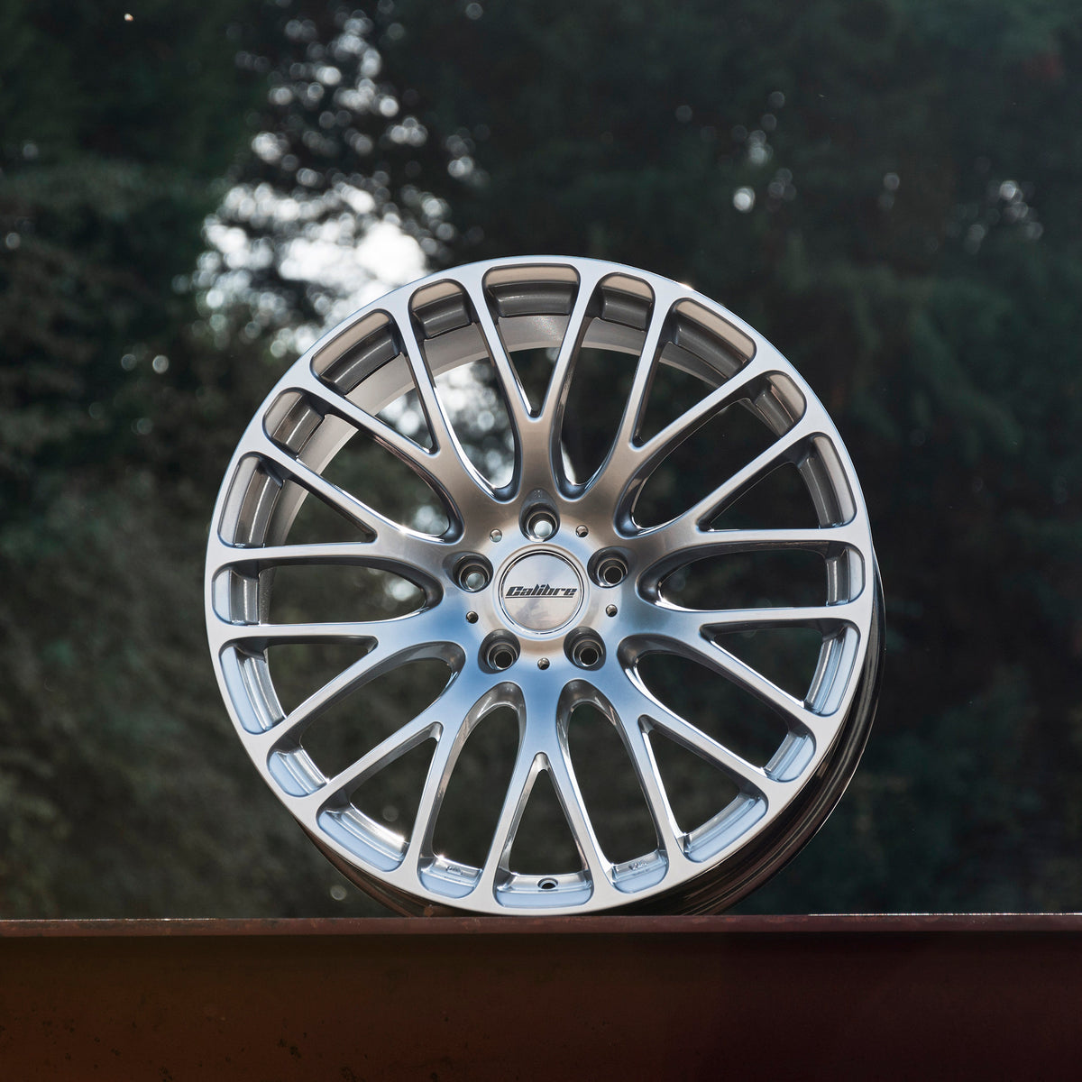 Calibre Altus alloy wheels