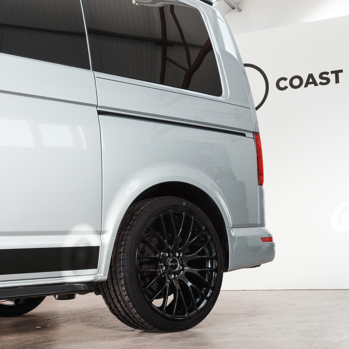 Calibre Altus alloy wheels