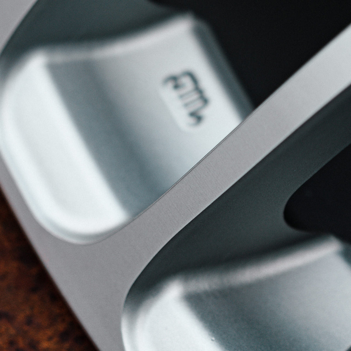 Calibre Altus alloy wheels