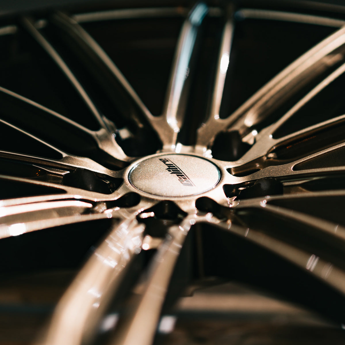 Calibre CC-I alloy wheels